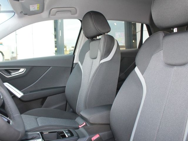 Audi Q2 35 S line,Navi,LED,Werksg 08/2028,AHK Vorber. foto 11