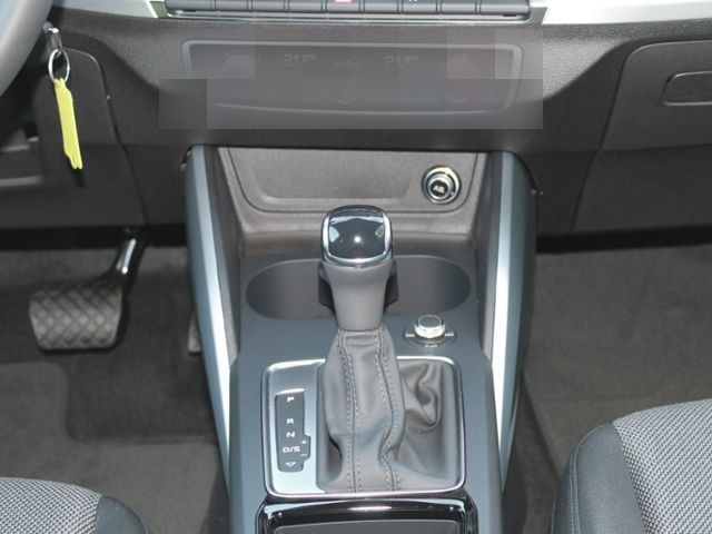 Audi Q2 35 S line,Navi,LED,Werksg 08/2028,AHK Vorber. foto 17