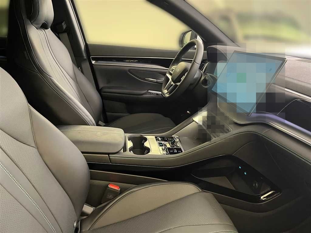 BYD Seal U PHEV Design ALLRAD mit Pano-Schiebedach  foto 16