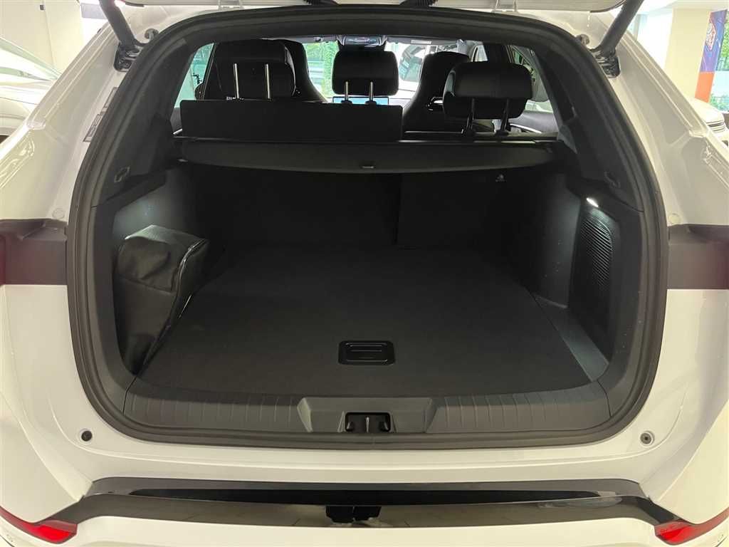 BYD Seal U PHEV Design ALLRAD mit Pano-Schiebedach  foto 9