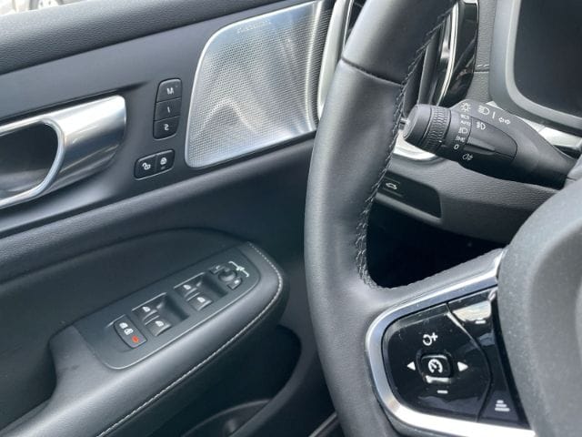 Volvo V60 Cross Country B5 AWD Ultimate Mild-Hybrid Au foto 18