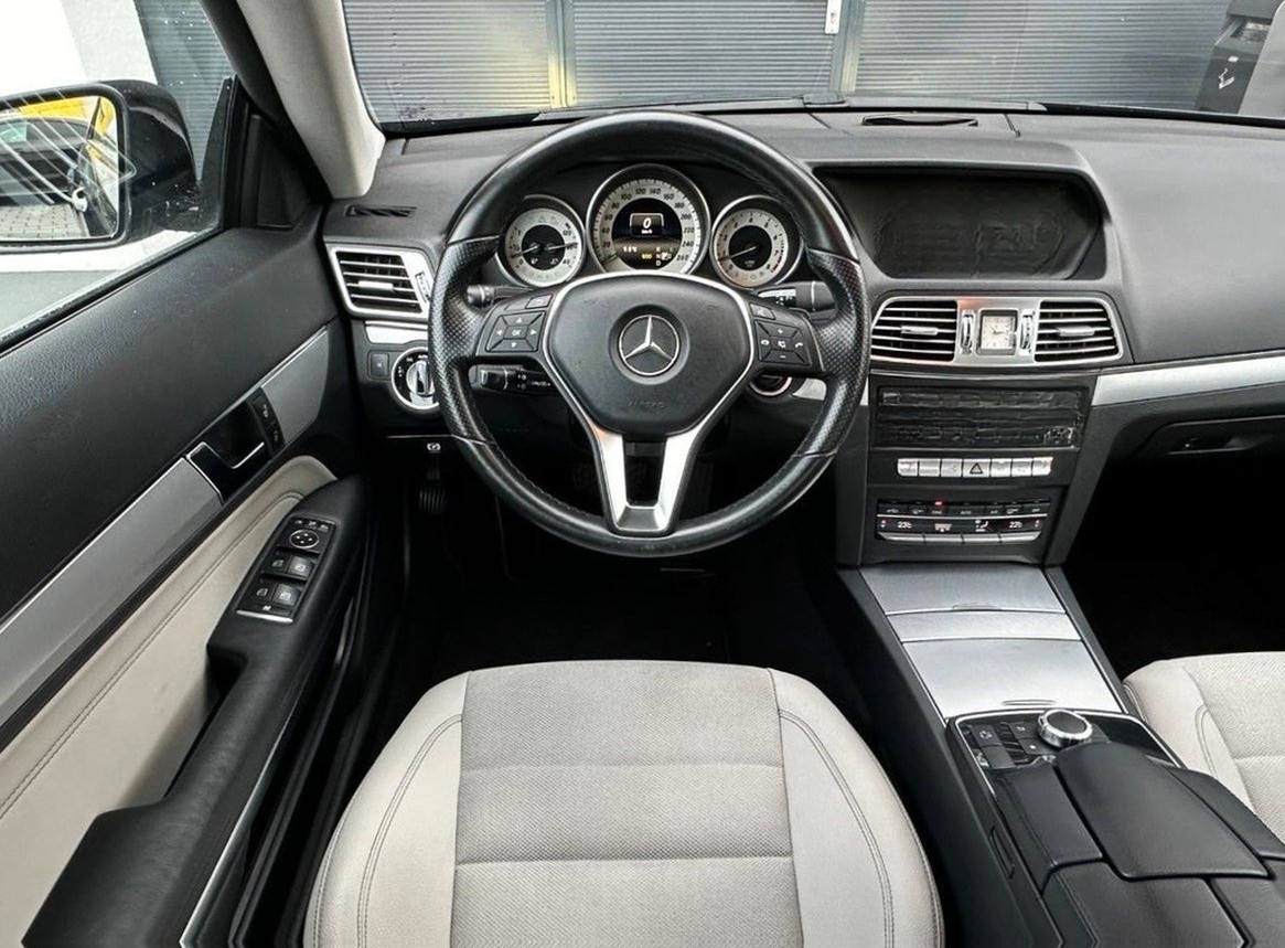 Mercedes-Benz E 200 Coupe 7G*SPORT-PAKET*2HD*NAVI*T.LEDER*PDC* foto 12