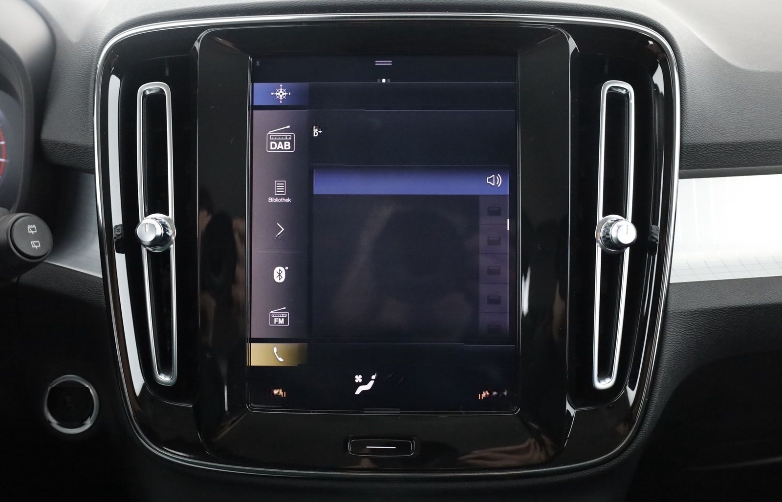 Volvo XC40 T4 Momentum Pro LED Kamera Sitzheizung Navi foto 11