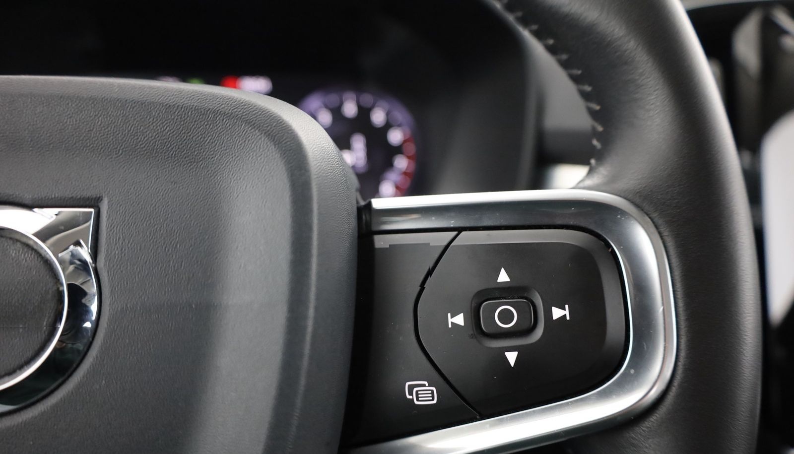 Volvo XC40 T4 Momentum Pro LED Kamera Sitzheizung Navi foto 16