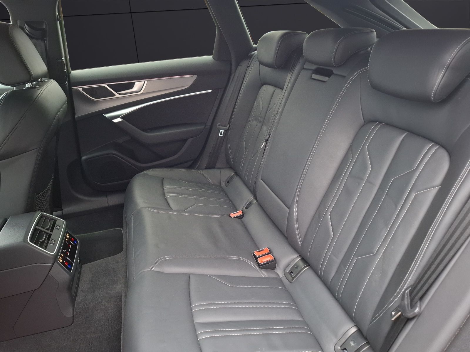 Audi A6 Avant 55 TFSI quattro S-tronic S-Line Matrix  foto 11