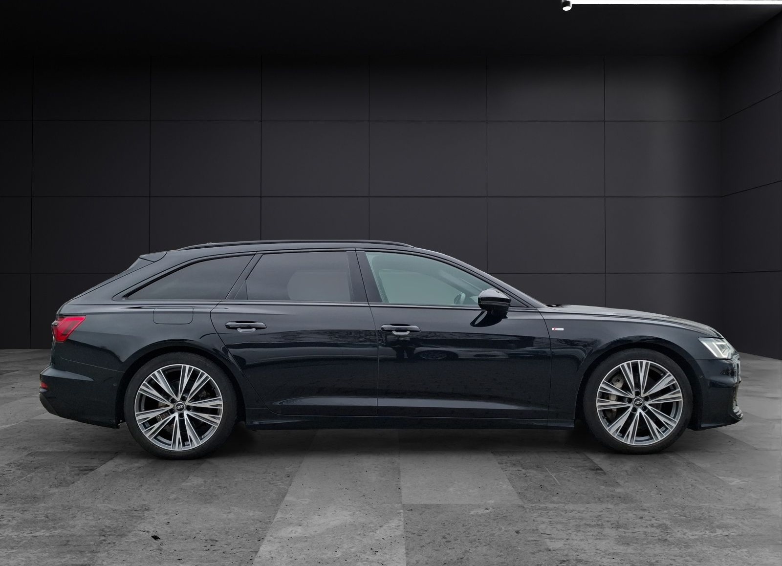 Audi A6 Avant 55 TFSI quattro S-tronic S-Line Matrix  foto 6