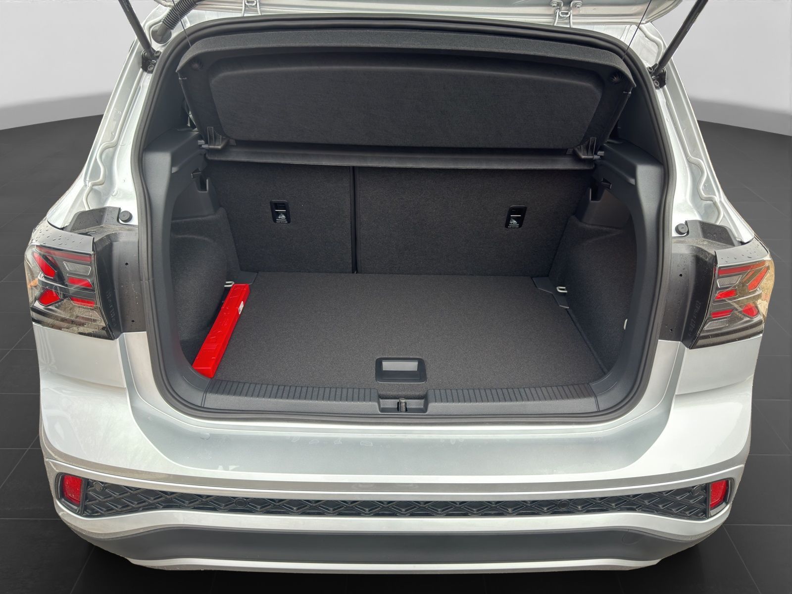 Volkswagen T-Cross 1.0 TSI DSG R-LINE LM18 MATRIX KAMERA AC foto 17