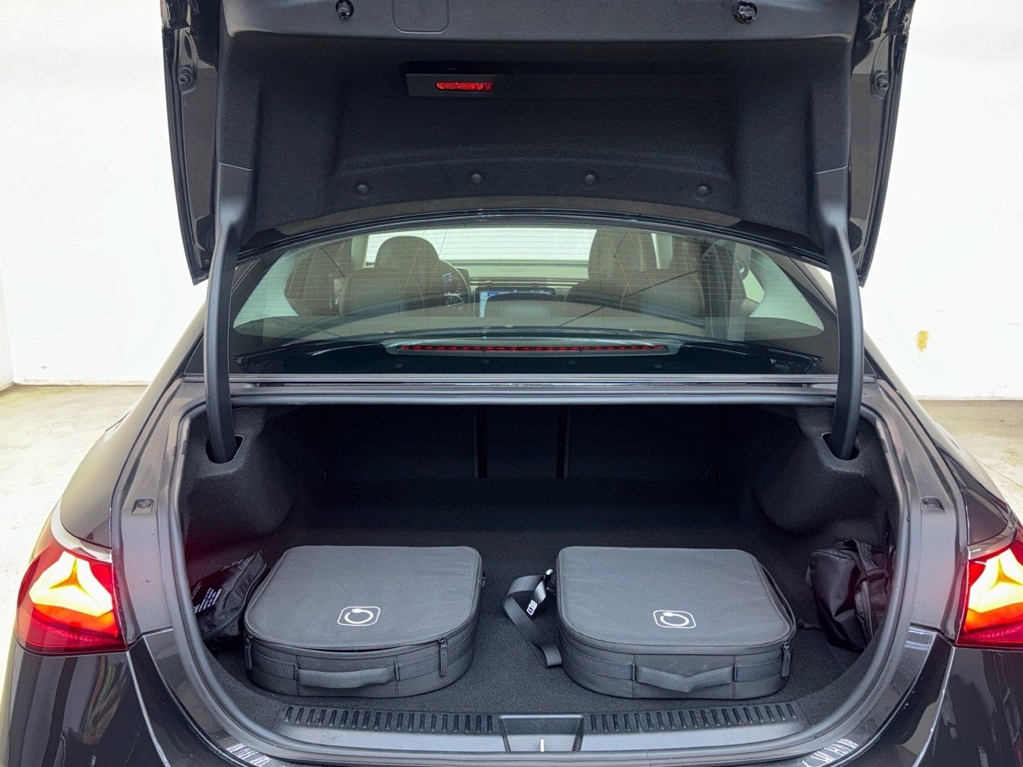 Mercedes-Benz E 300 e Avantgarde Rückfahrkamera Ambiente MBUX foto 17
