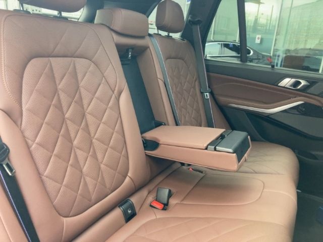 BMW X5 xDrive 30d M-Sport AHK Panodach Luftfederung  foto 14