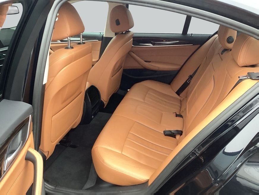 BMW 530d Aut. LED* Glasdach elektr.* SHZ* foto 13