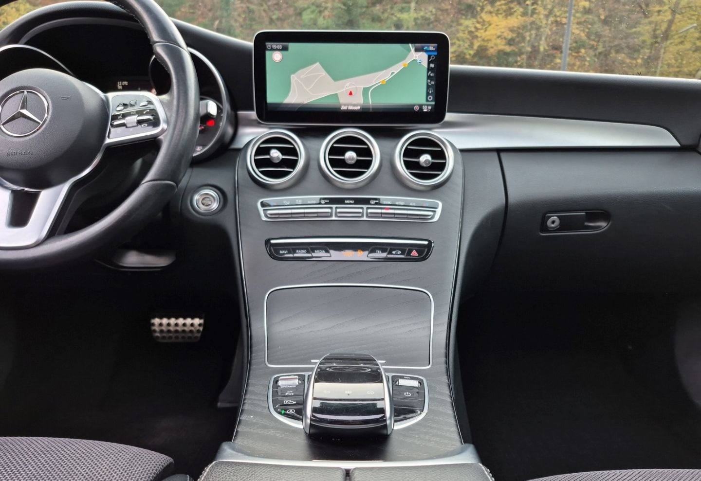 Mercedes-Benz C 300 d T-Modell 4Matic LED CarPlay Burmester PD foto 12