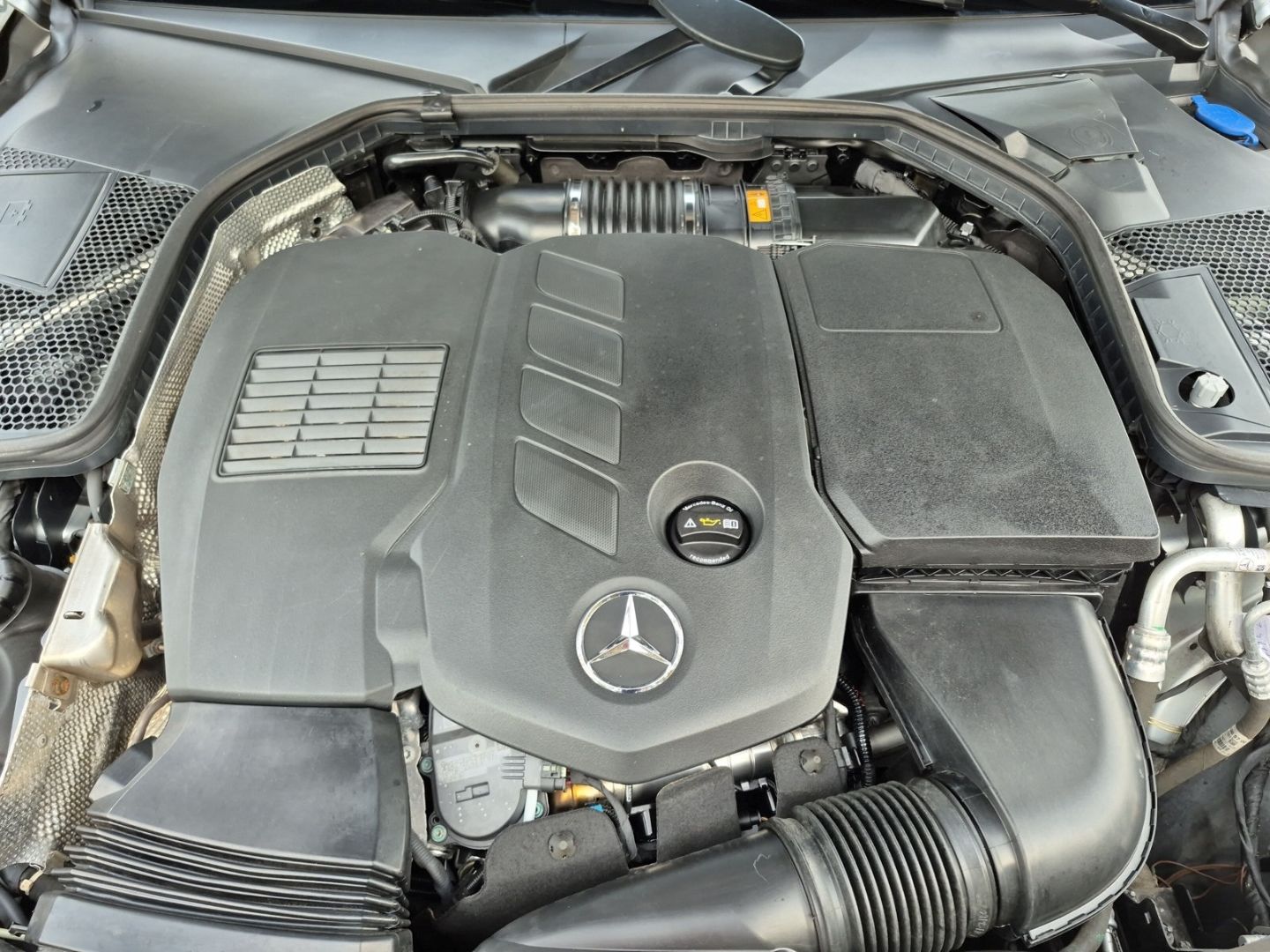 Mercedes-Benz C 300 d T-Modell 4Matic LED CarPlay Burmester PD foto 17