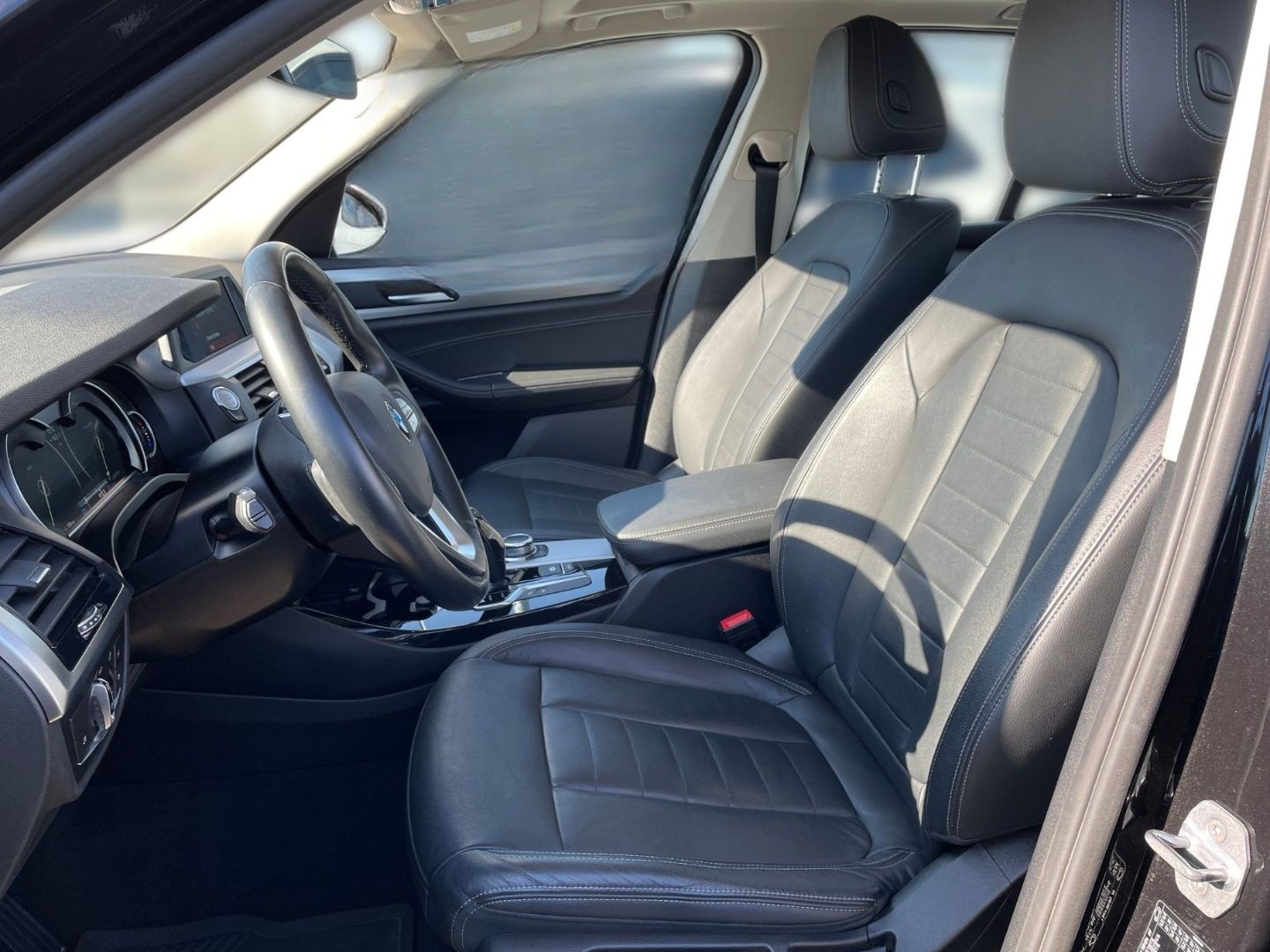 BMW X3 xDrive20i Standhzg AHK Park-Assist LED Navi foto 6