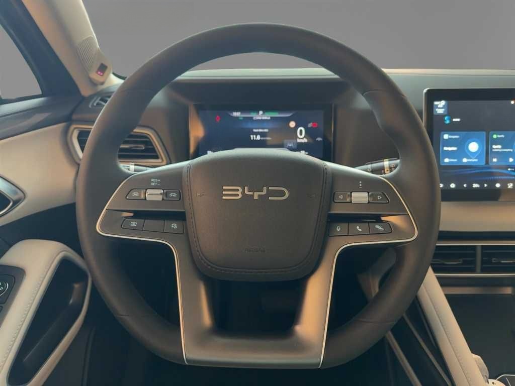 BYD ATTO 2 Active Glasdach Leder Navi  foto 9