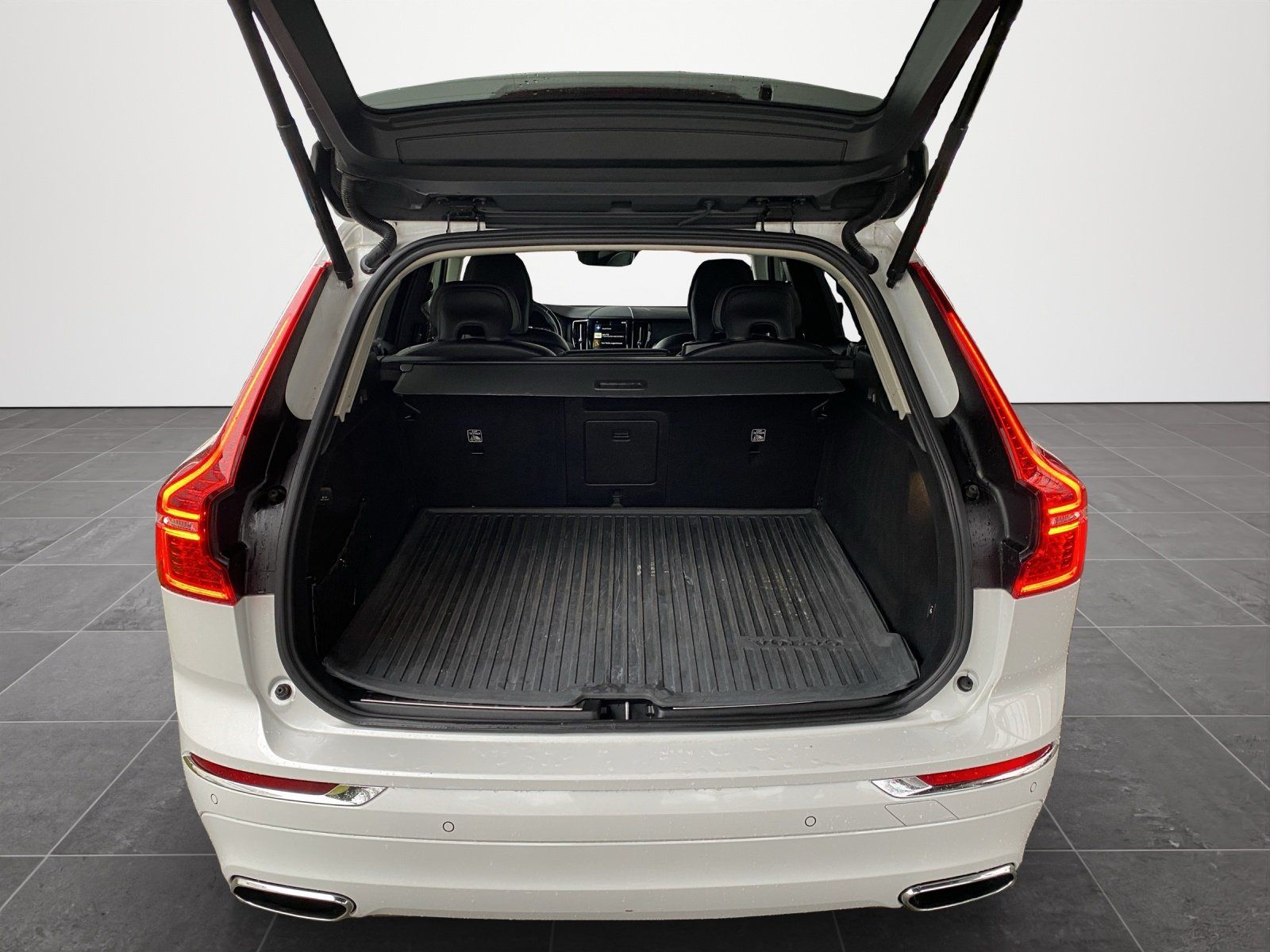 Volvo XC60 B4 Inscription AWD*AHK*SHZ*MMY*ACC*DAB* foto 14