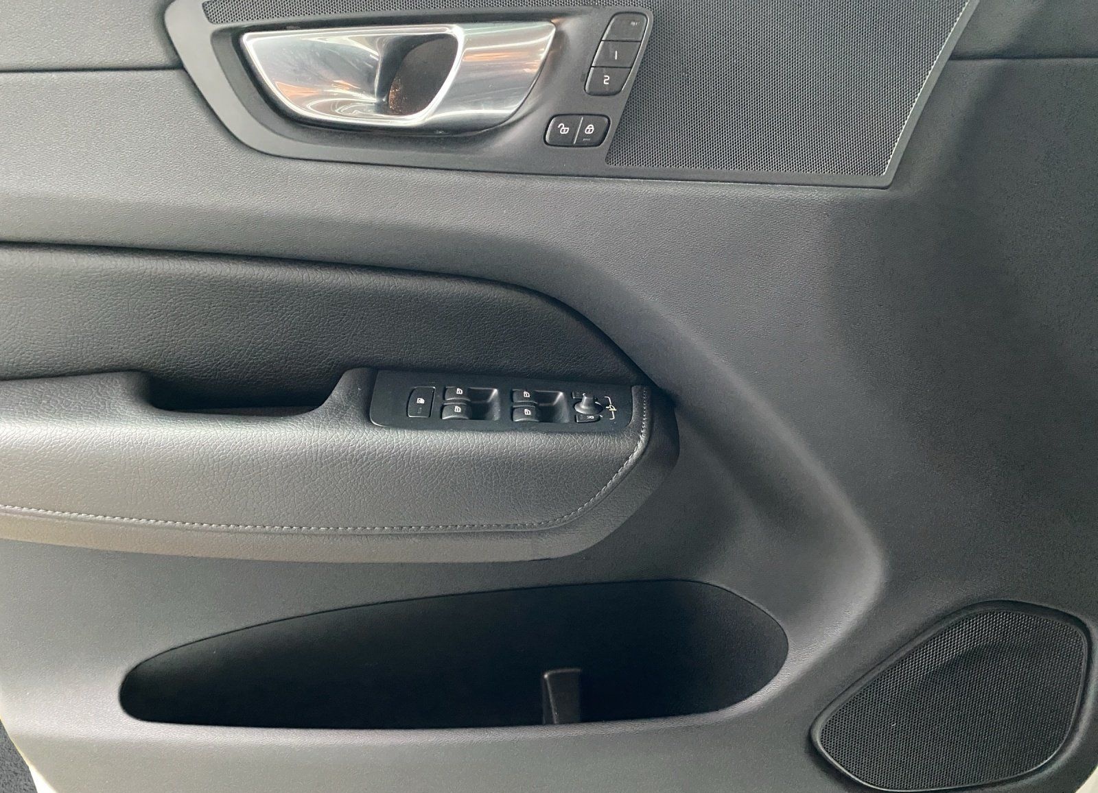 Volvo XC60 B4 Inscription AWD*AHK*SHZ*MMY*ACC*DAB* foto 17