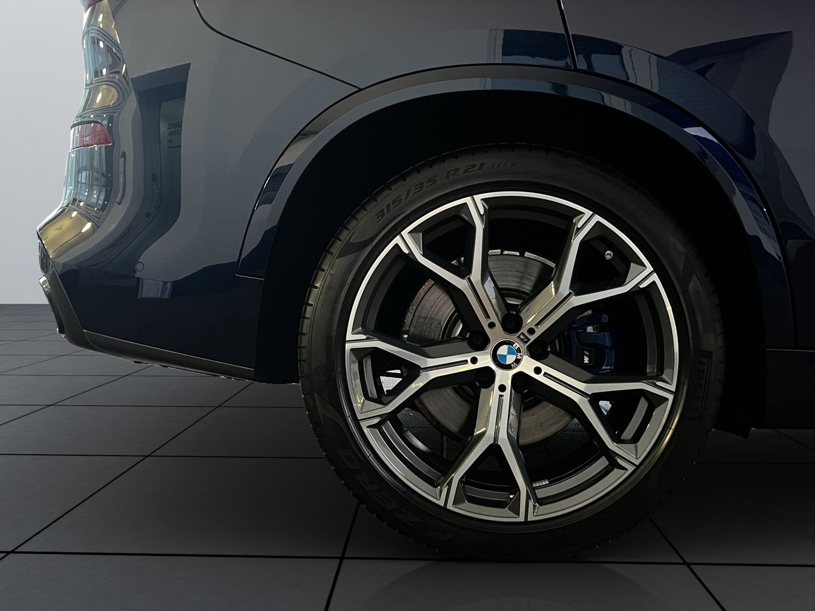 BMW X5 xDrive40d M-Sport NAVI LASER 360° AHK STANDHZ foto 5