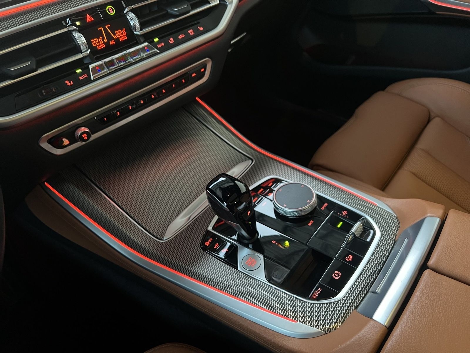 BMW X5 xDrive40d M-Sport NAVI LASER 360° AHK STANDHZ foto 9
