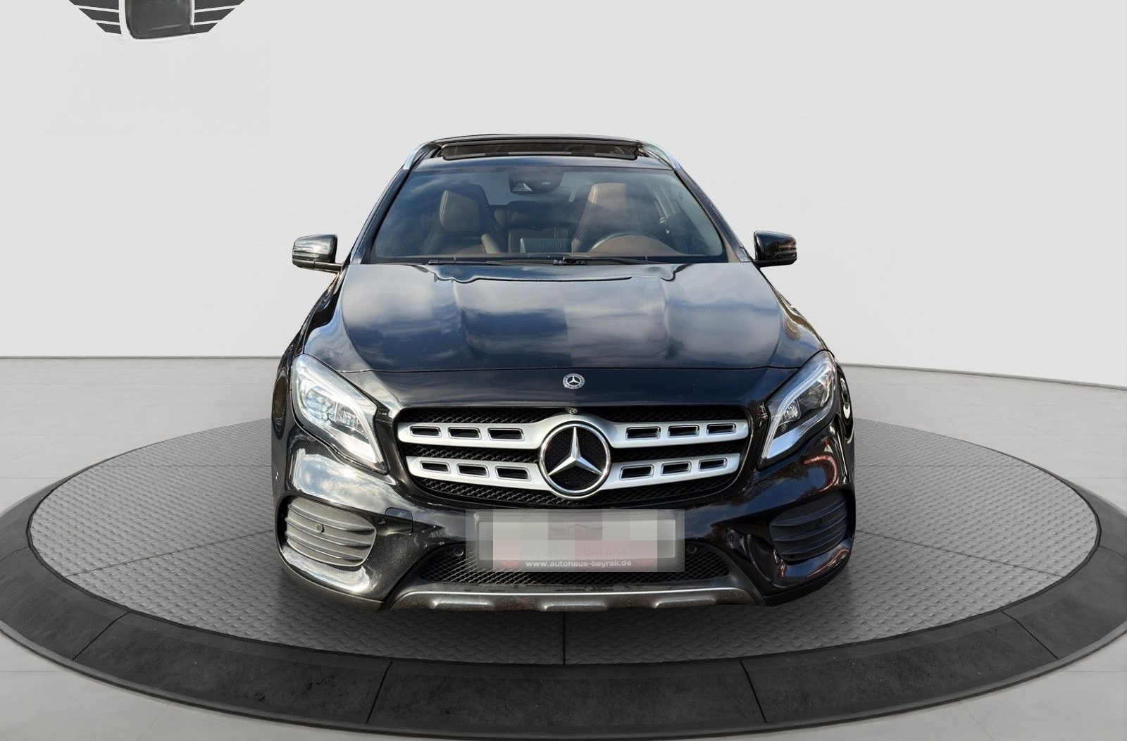 Mercedes-Benz GLA 250 4Matic PANO/360°/KEYL./STHZ/LED/SHZ/NAVI foto 2