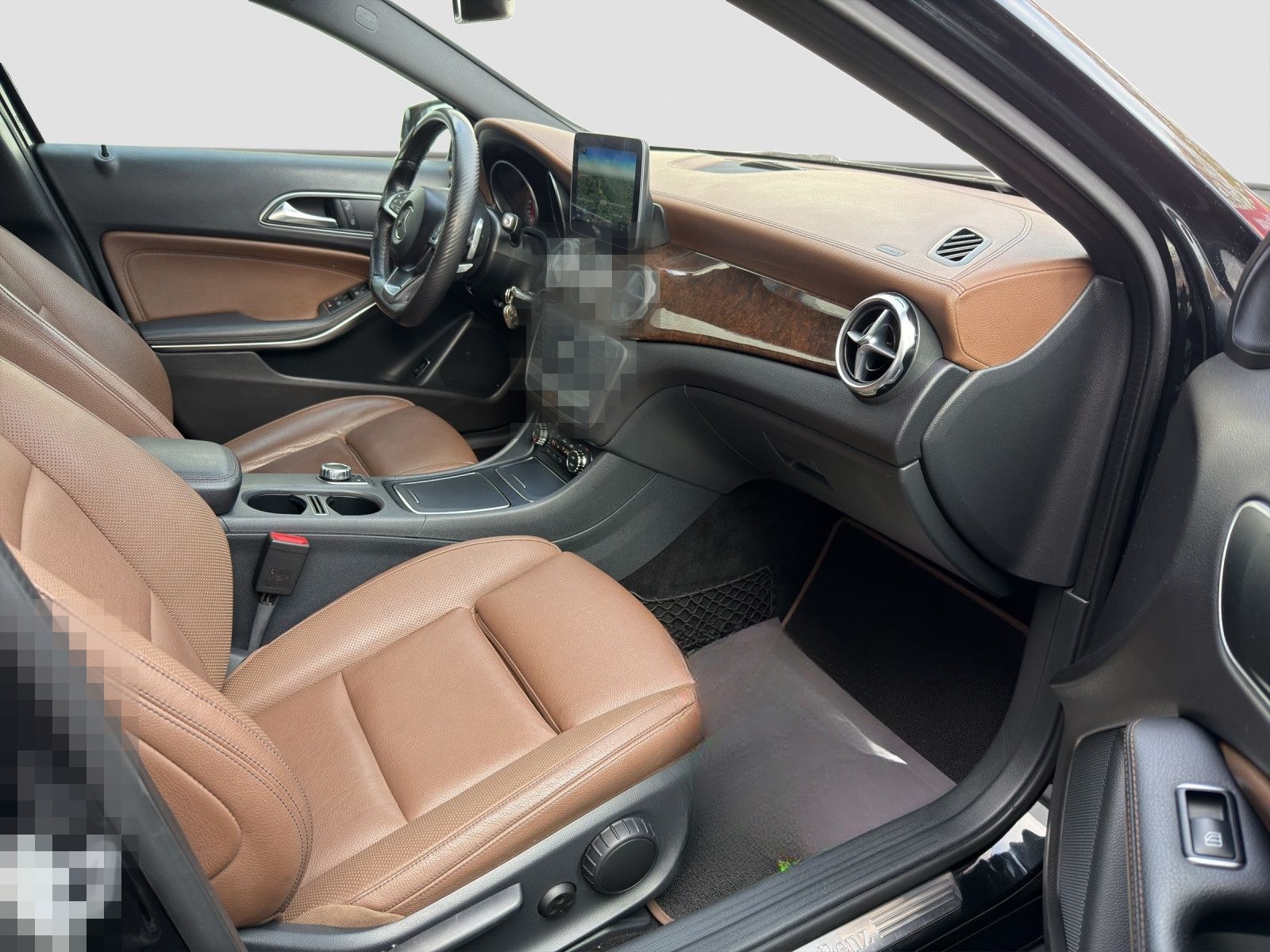 Mercedes-Benz GLA 250 4Matic PANO/360°/KEYL./STHZ/LED/SHZ/NAVI foto 13