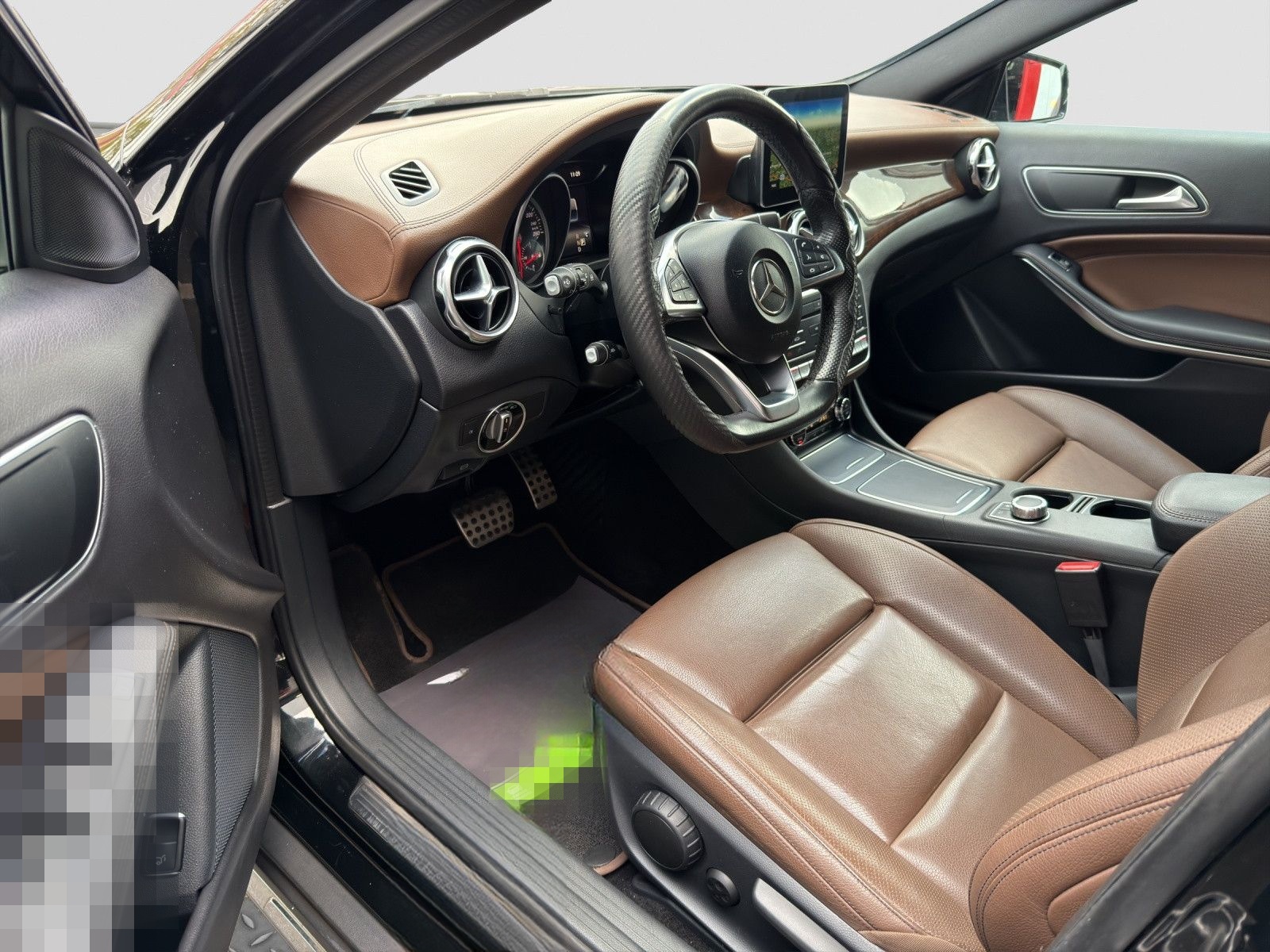 Mercedes-Benz GLA 250 4Matic PANO/360°/KEYL./STHZ/LED/SHZ/NAVI foto 9