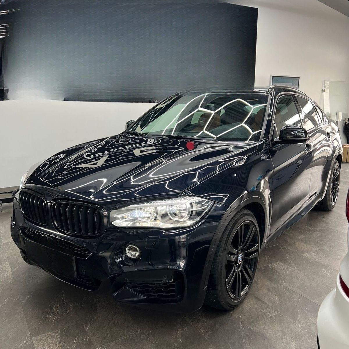 BMW X6 M50 d, Pano, LED, HeUp,SoftC., SitzKül.HarmKa foto 2