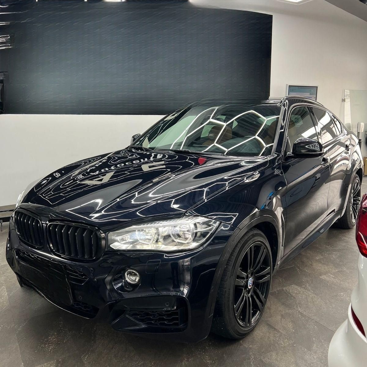 BMW X6 M50 d, Pano, LED, HeUp,SoftC., SitzKül.HarmKa foto 10