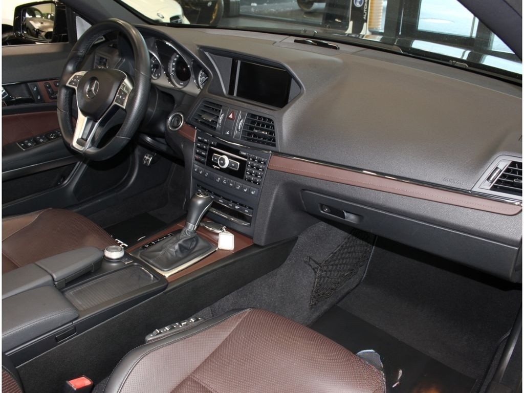 Mercedes-Benz E 350 CGI AMG Line BlueEff. Designo*H&K*TOP foto 13