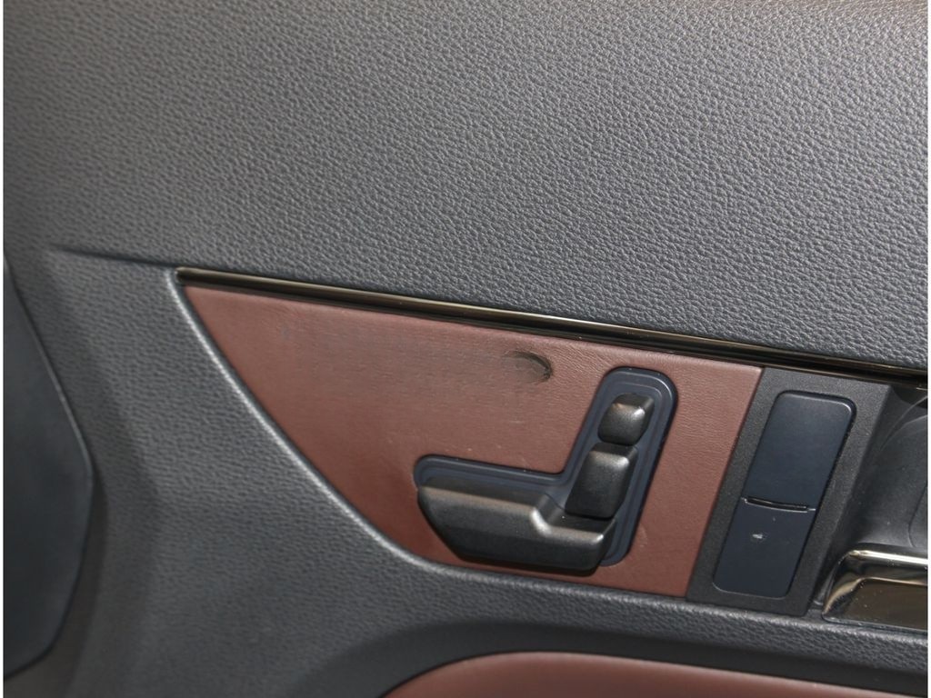 Mercedes-Benz E 350 CGI AMG Line BlueEff. Designo*H&K*TOP foto 15