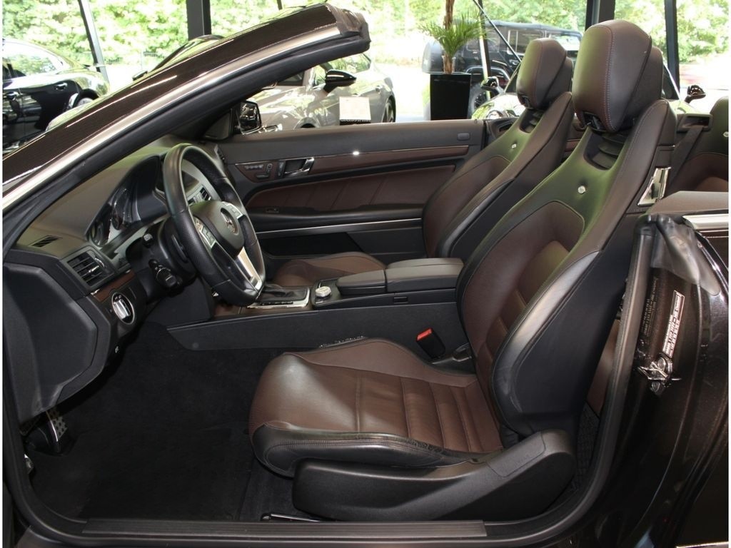 Mercedes-Benz E 350 CGI AMG Line BlueEff. Designo*H&K*TOP foto 16