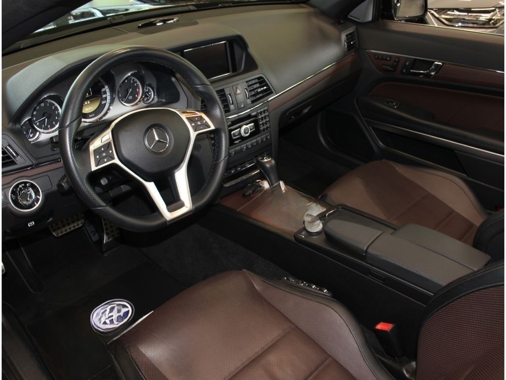 Mercedes-Benz E 350 CGI AMG Line BlueEff. Designo*H&K*TOP foto 17