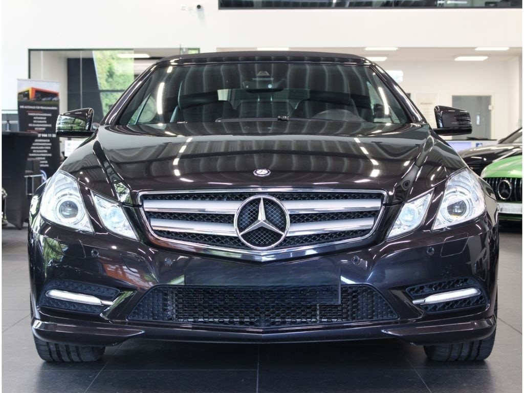 Mercedes-Benz E 350 CGI AMG Line BlueEff. Designo*H&K*TOP foto 3