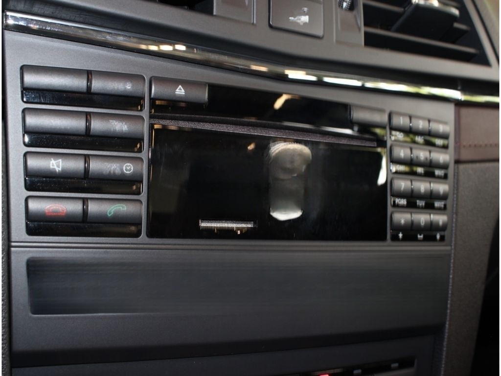 Mercedes-Benz E 350 CGI AMG Line BlueEff. Designo*H&K*TOP foto 23