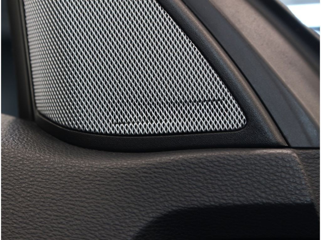 Mercedes-Benz E 350 CGI AMG Line BlueEff. Designo*H&K*TOP foto 26