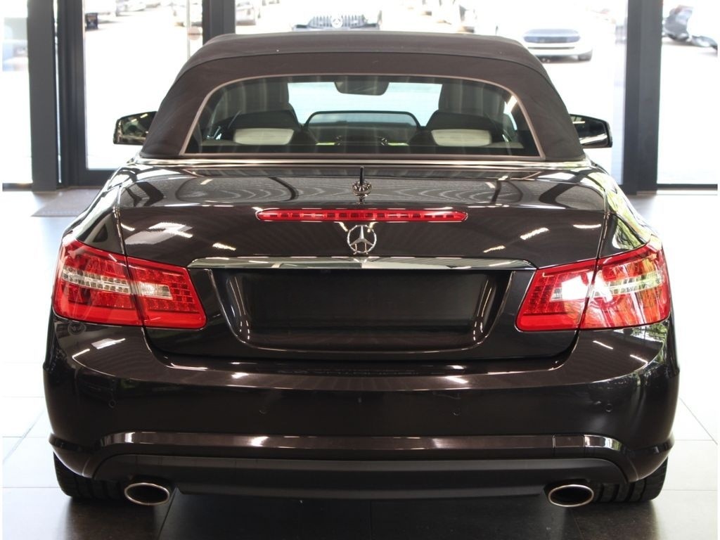 Mercedes-Benz E 350 CGI AMG Line BlueEff. Designo*H&K*TOP foto 6