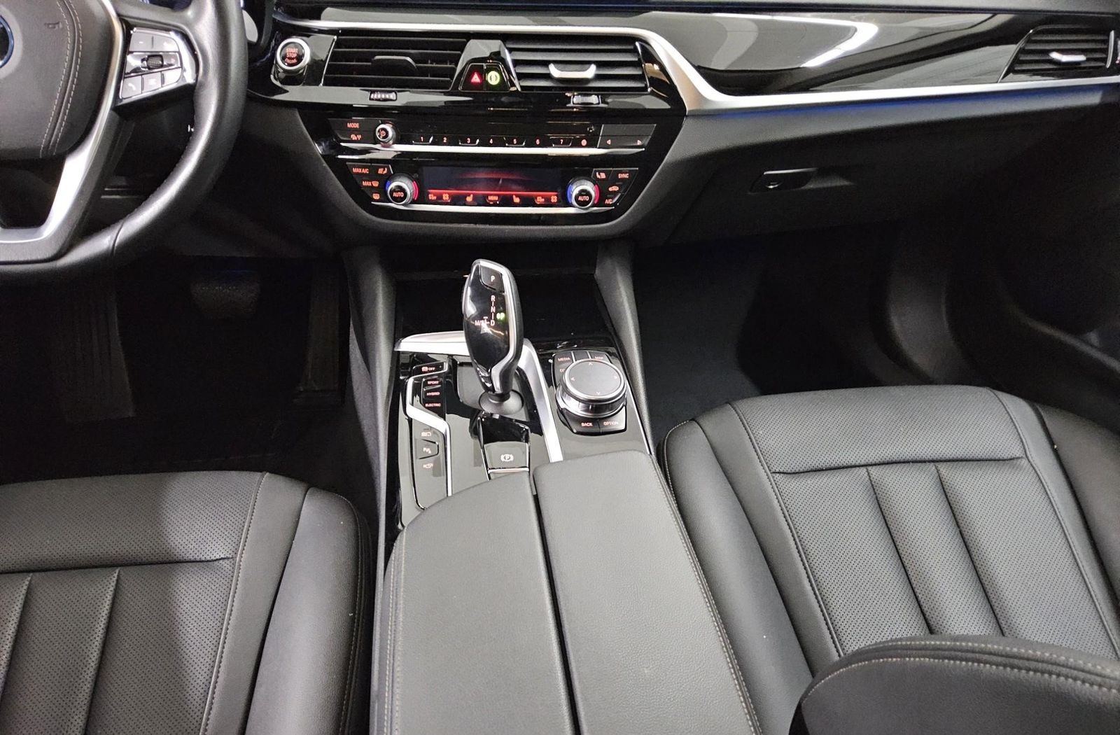 BMW 530e Touring Leder Navi LED LC-Pro RfK AHK DA+ foto 6