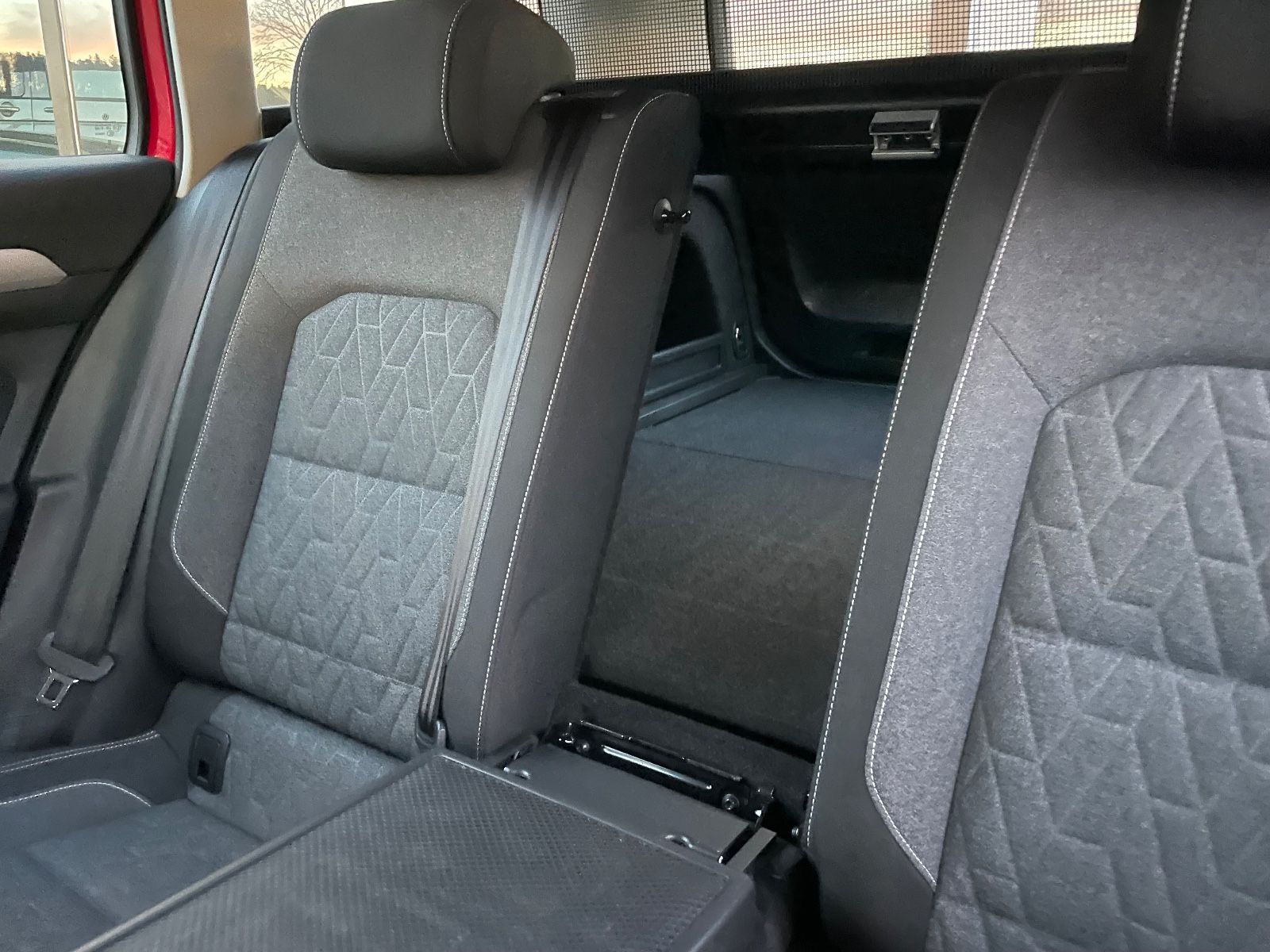 Volkswagen Passat Variant 2.0 TDI DSG Massage Kamera VZE foto 16