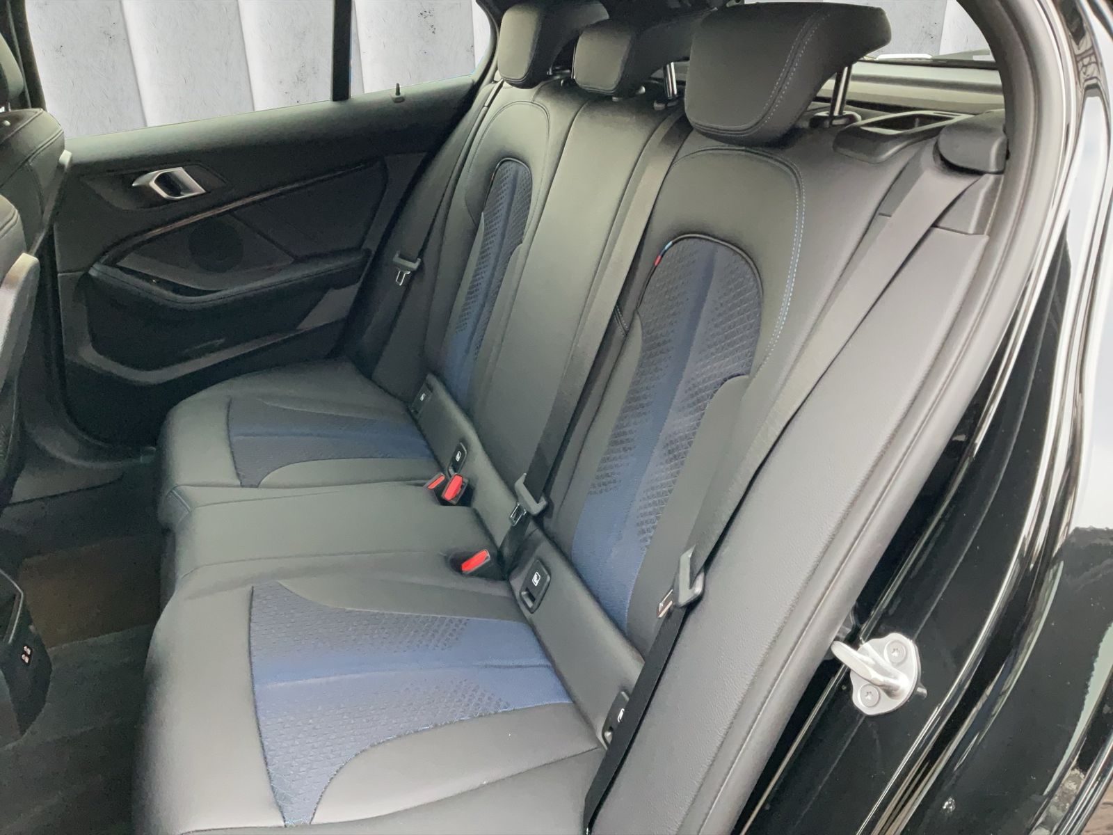 BMW 116 i M Sport AUT*NAVI*GRA*PDC foto 11