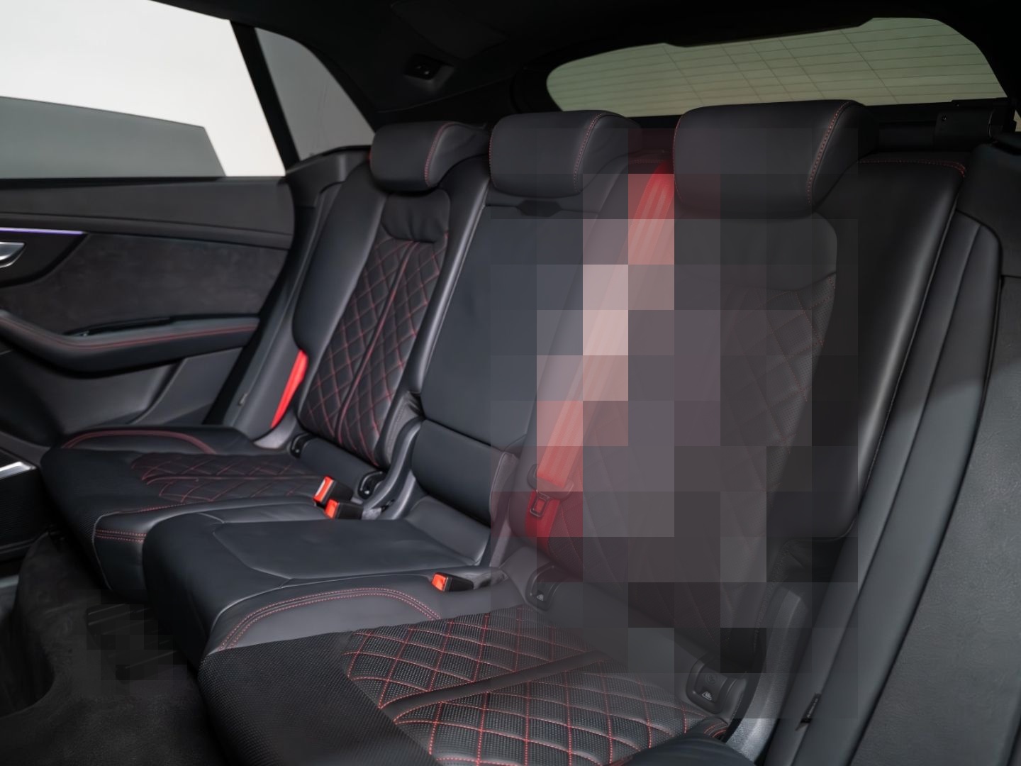 Audi SQ8 EXCLUSIVE BLACK PANO AHK MATRIX HUD 3D B&O 2 foto 11