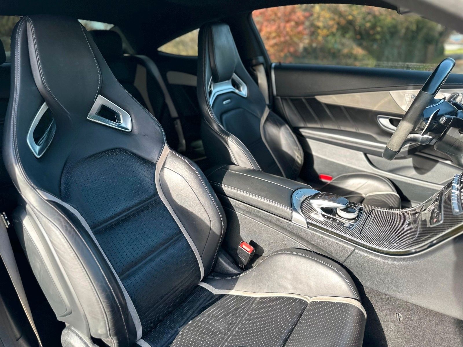 Mercedes-Benz C 63 S AMG Coupe*Perf.AGA*Carbon*Pano*360°Kam* foto 13