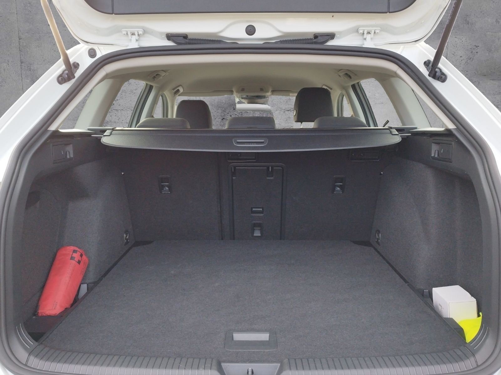 Volkswagen Golf VIII Variant Style 1.5 TSI ERGOACTIVE/AHK foto 12