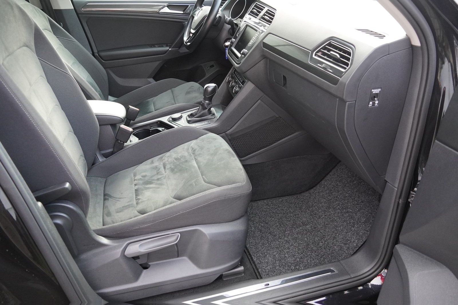 Volkswagen Tiguan 2.0 TSI Highline 4M DSG LED Navi ACC PDC foto 39