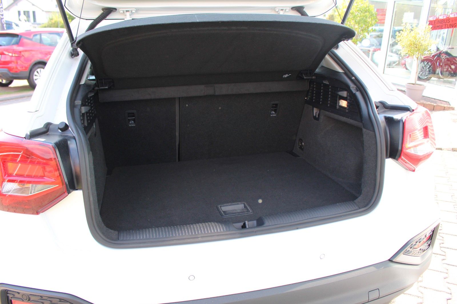 Audi Q2 35 TFSI NAVI 2x PDC AUTOMATIK DAB foto 4