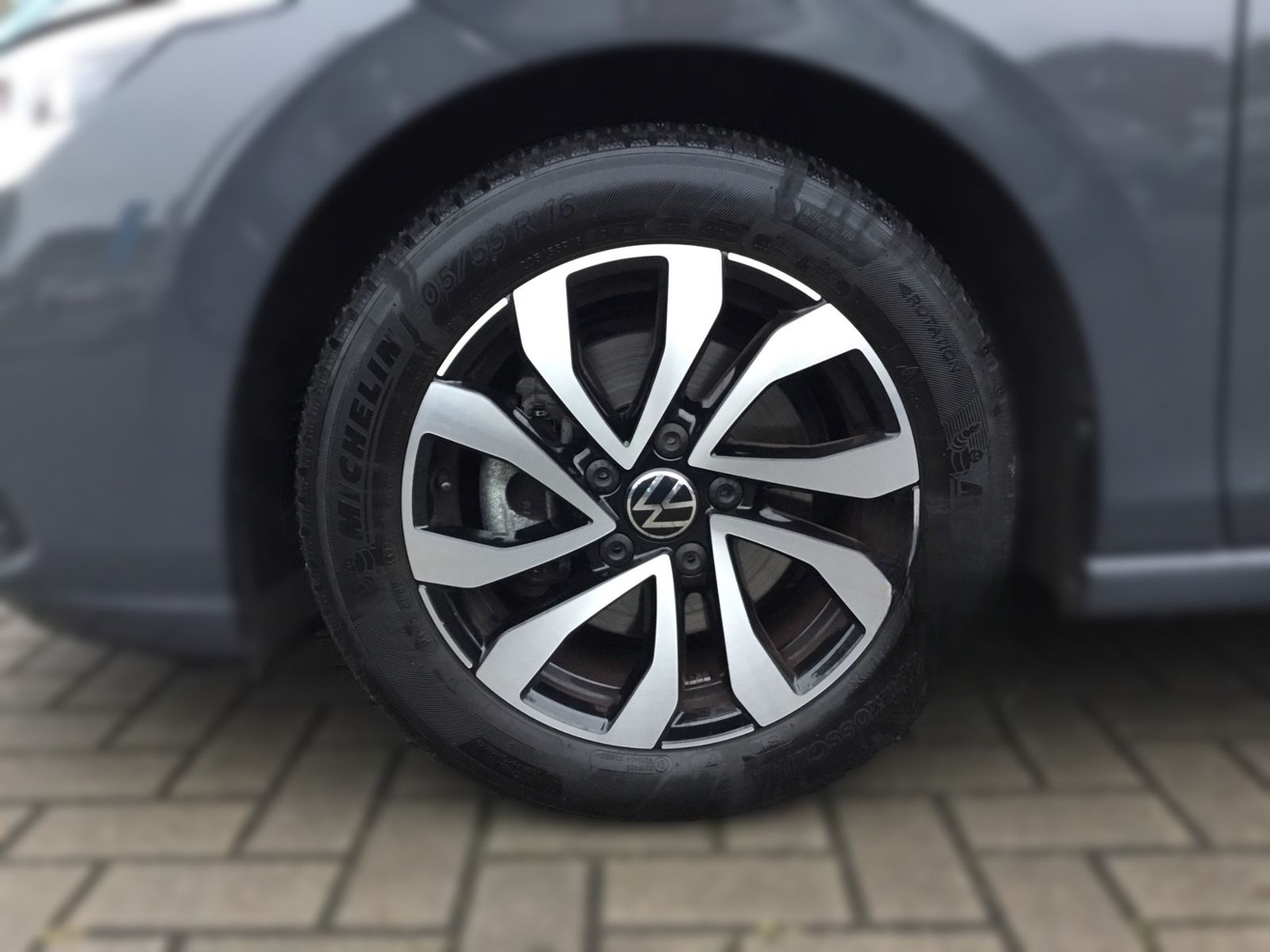 Volkswagen Golf VIII 1.5 TSI ACTIVE +LED +ACC +RKAM +VIRTUA foto 7