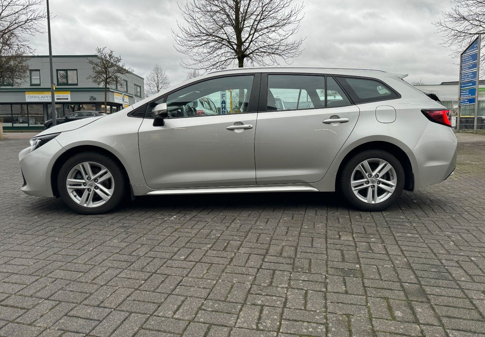 Toyota Corolla Touring Sports Team D foto 6