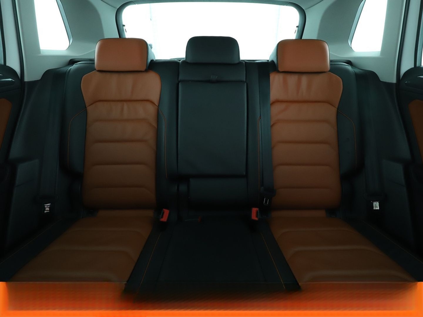 Volkswagen Tiguan 2.0 TDI Highline 4Motion BlueMotion foto 16