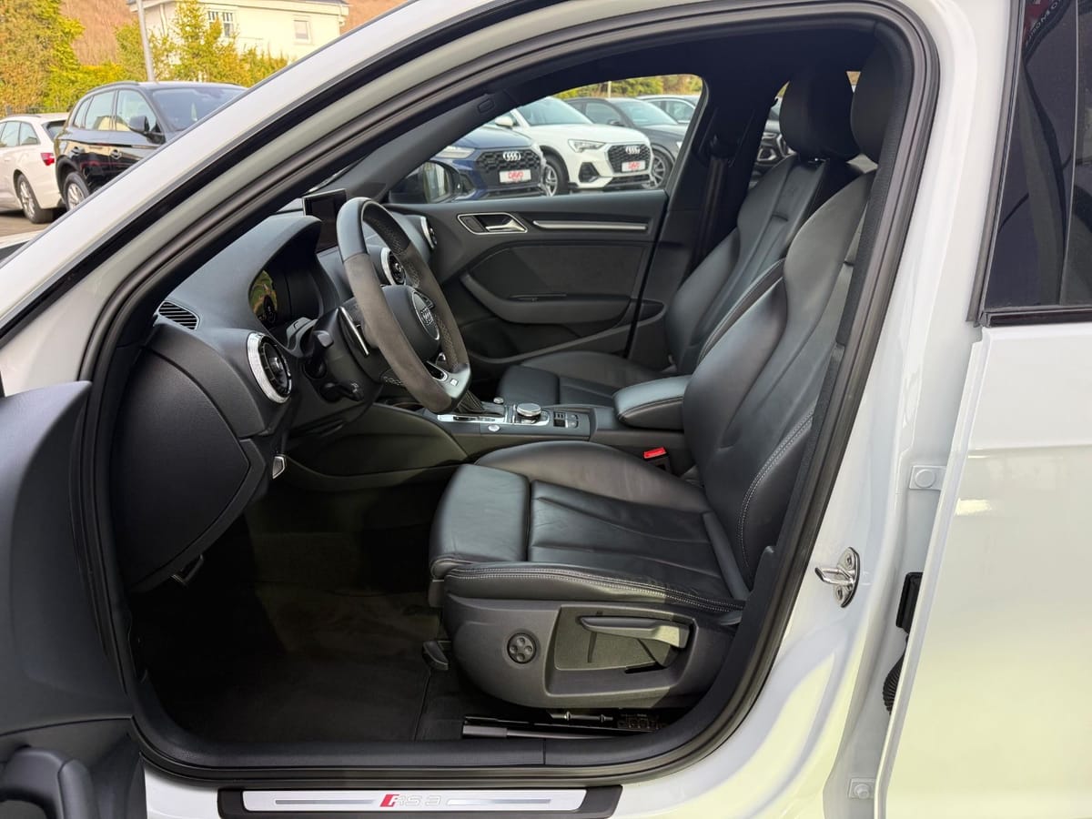 Audi RS3 Sportback 2.5 TFSI quattro Optik schwarz foto 19