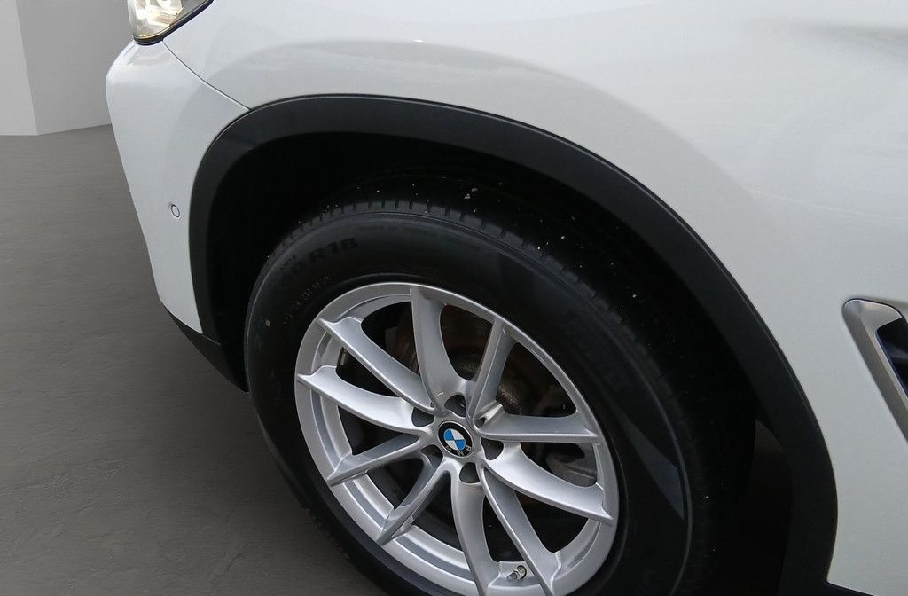 BMW X3 xDrive20d LED NAVI PANO LEDER KEYLESS 18" foto 4