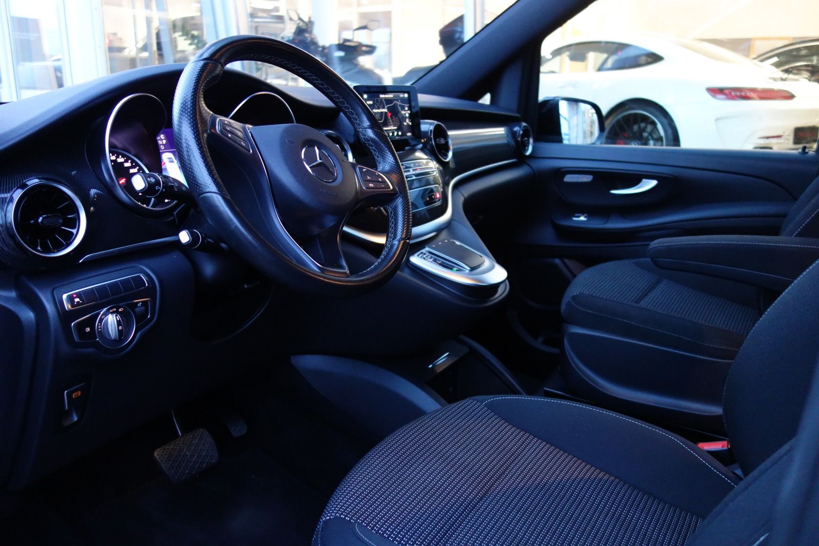 Mercedes-Benz V 250 d Edition Lang 2sTÜR/LED/PANO/KAM/MBUX/19' foto 7