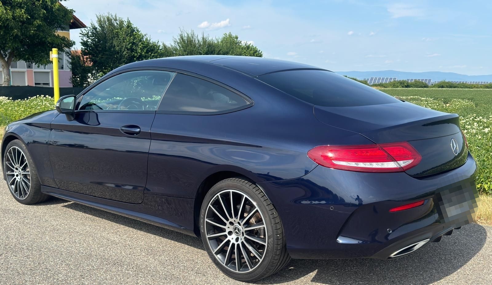 Mercedes-Benz C 220 d AMG Autom. LED. SPURHALTE. PANO. KAMERA foto 4